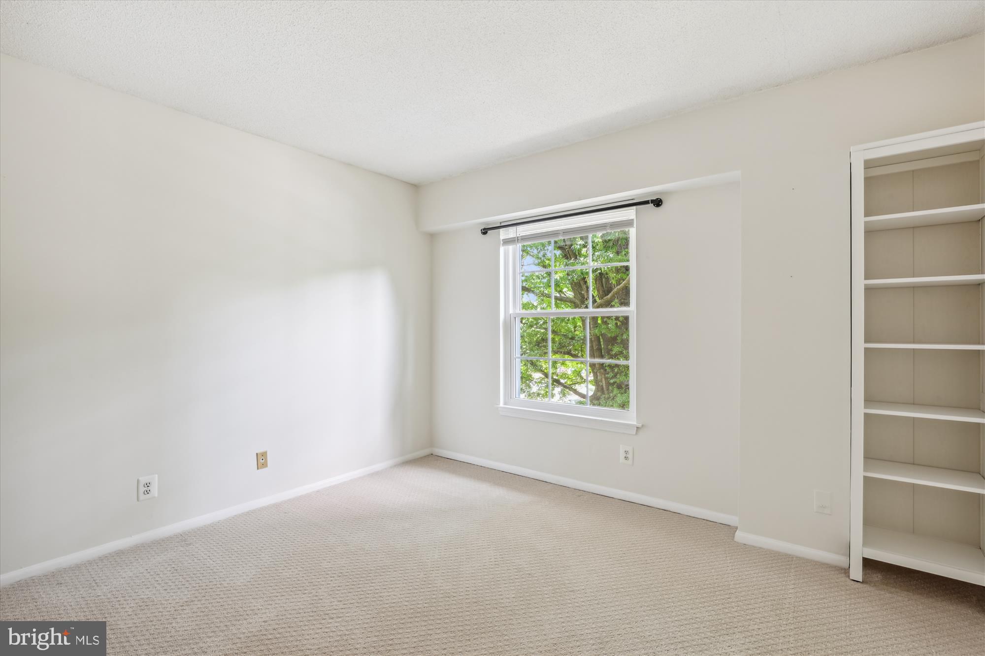 COLONIES AT MCLEAN - Residential