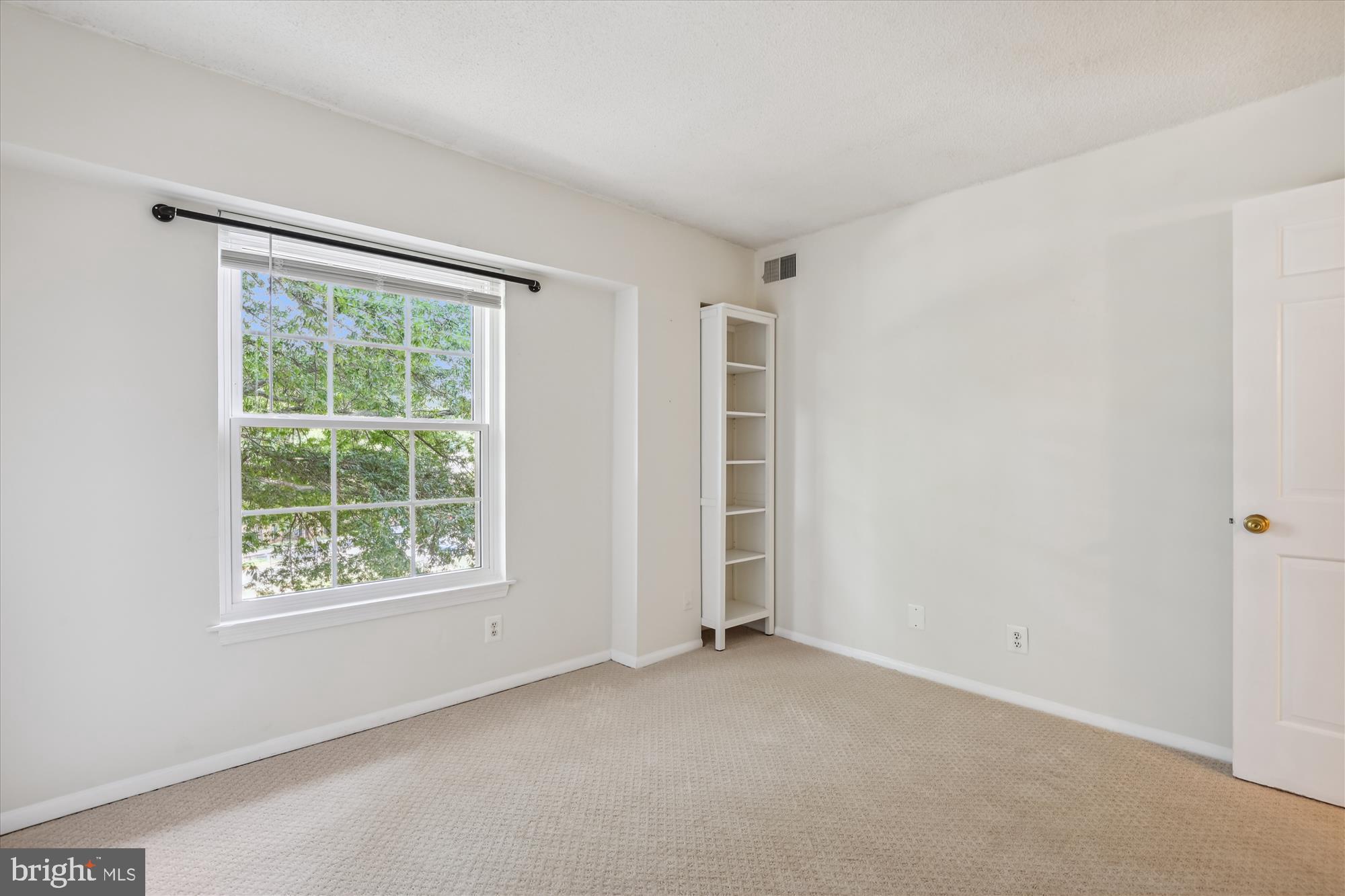 COLONIES AT MCLEAN - Residential