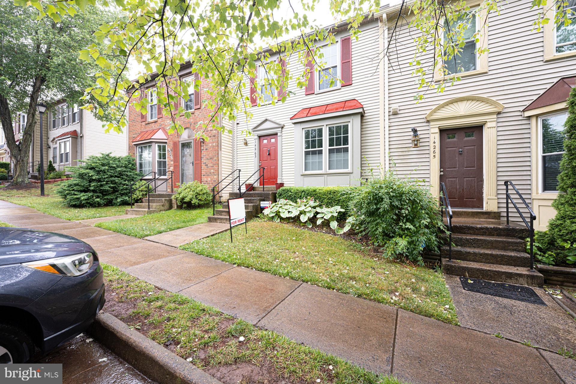 HERITAGE CROSSING - Residential Lease