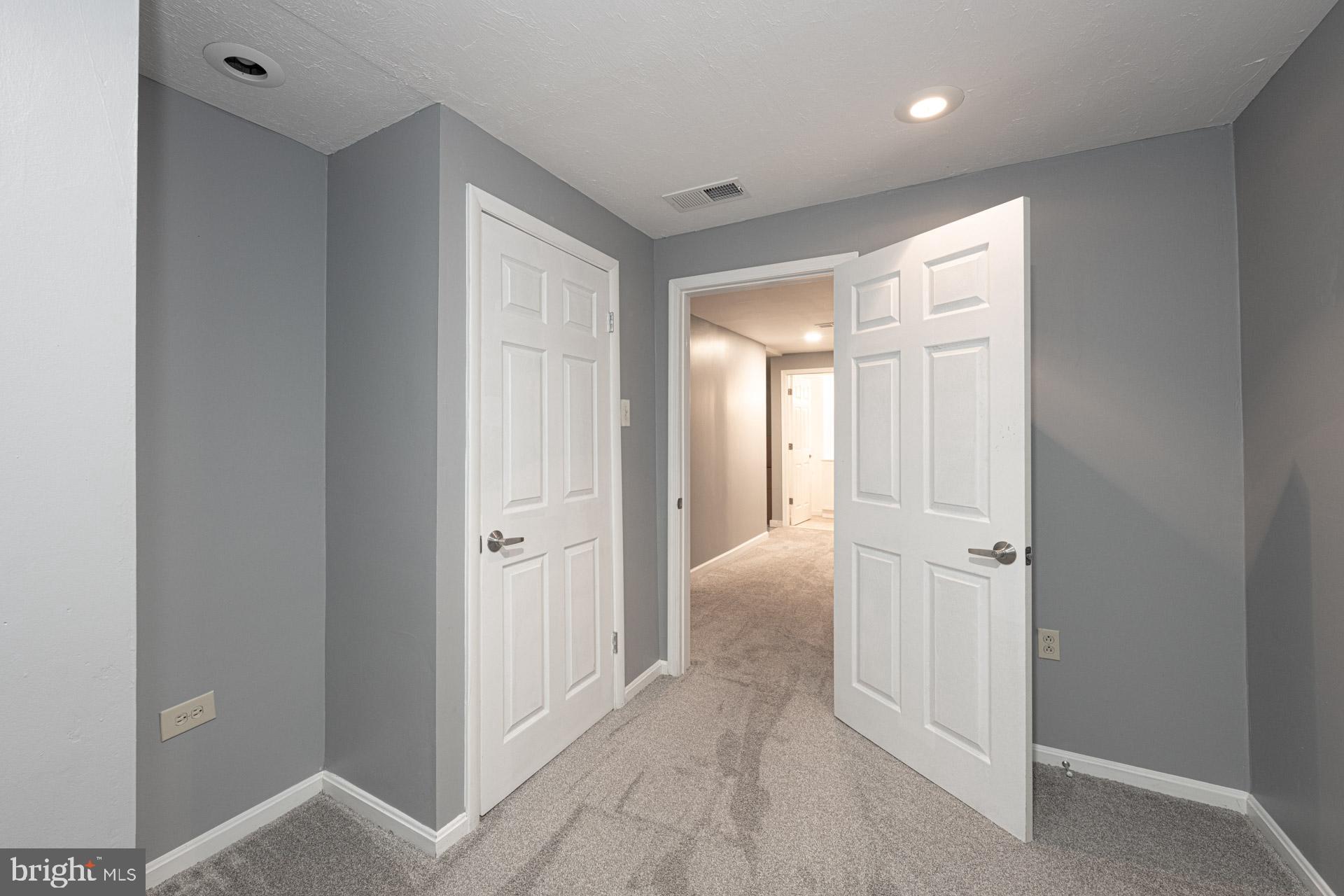 HERITAGE CROSSING - Residential Lease