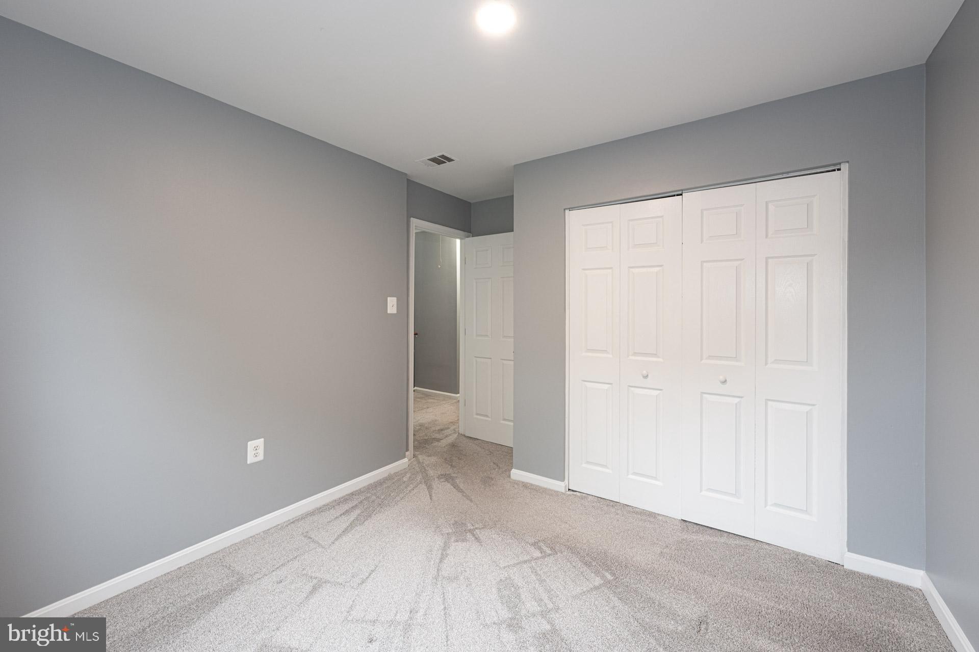 HERITAGE CROSSING - Residential Lease