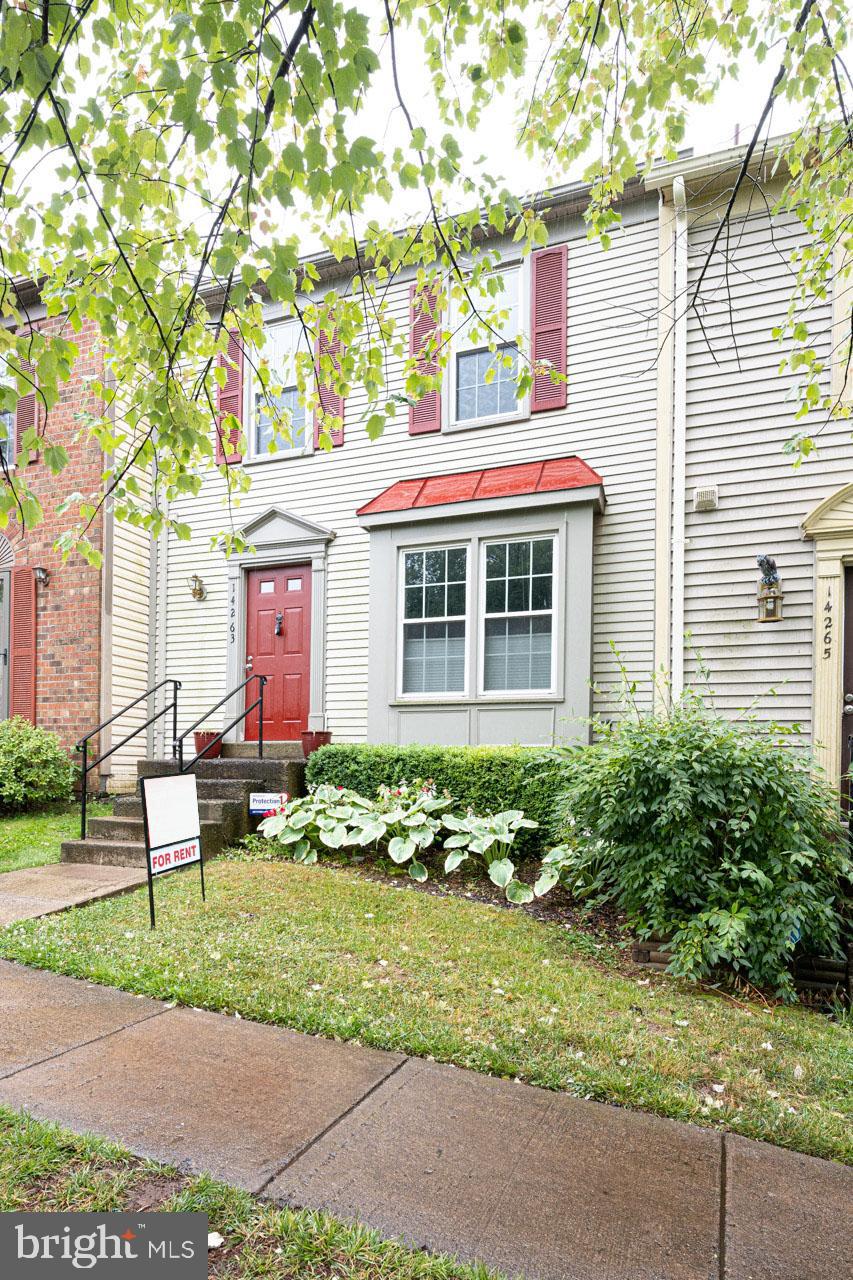 HERITAGE CROSSING - Residential Lease