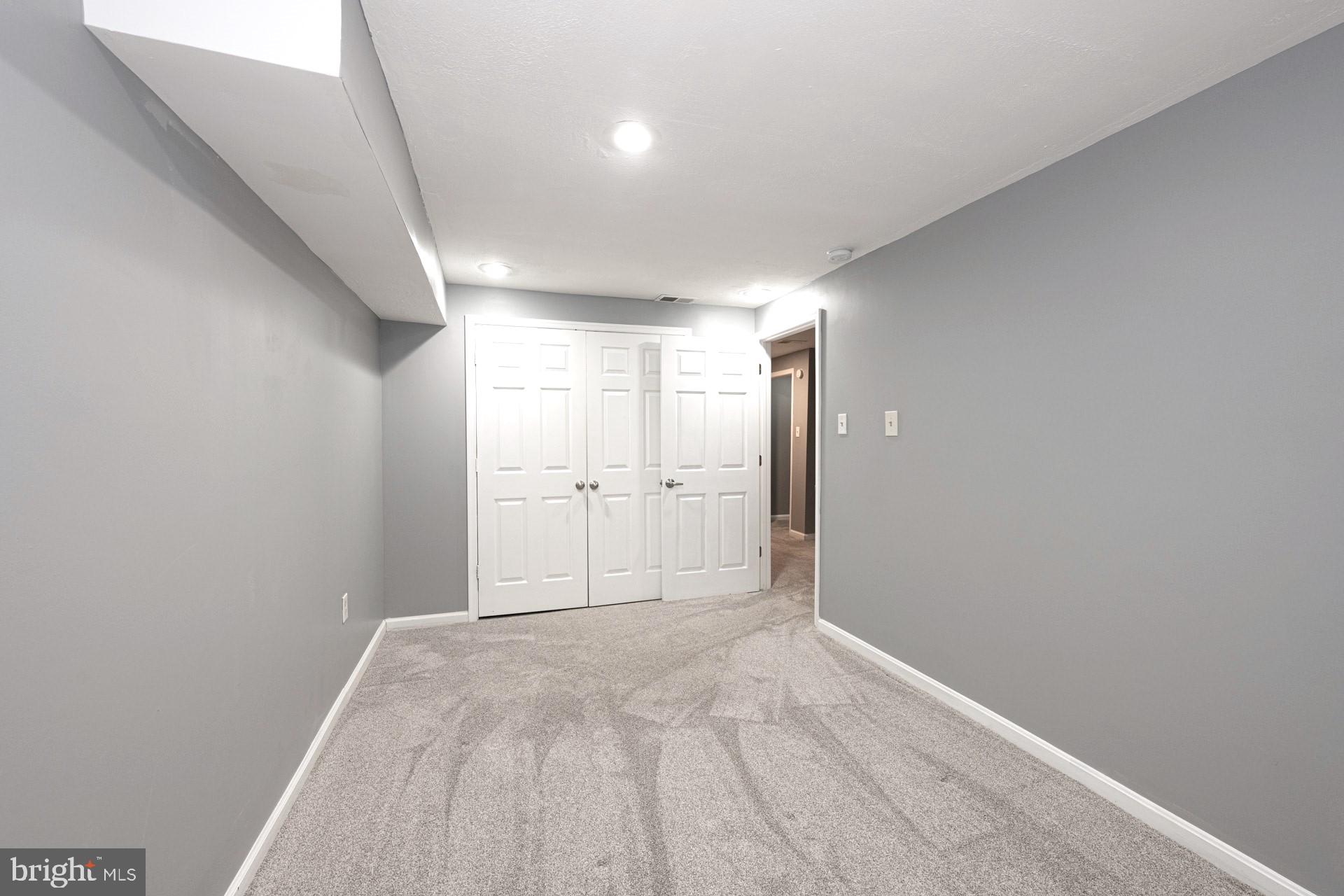 HERITAGE CROSSING - Residential Lease