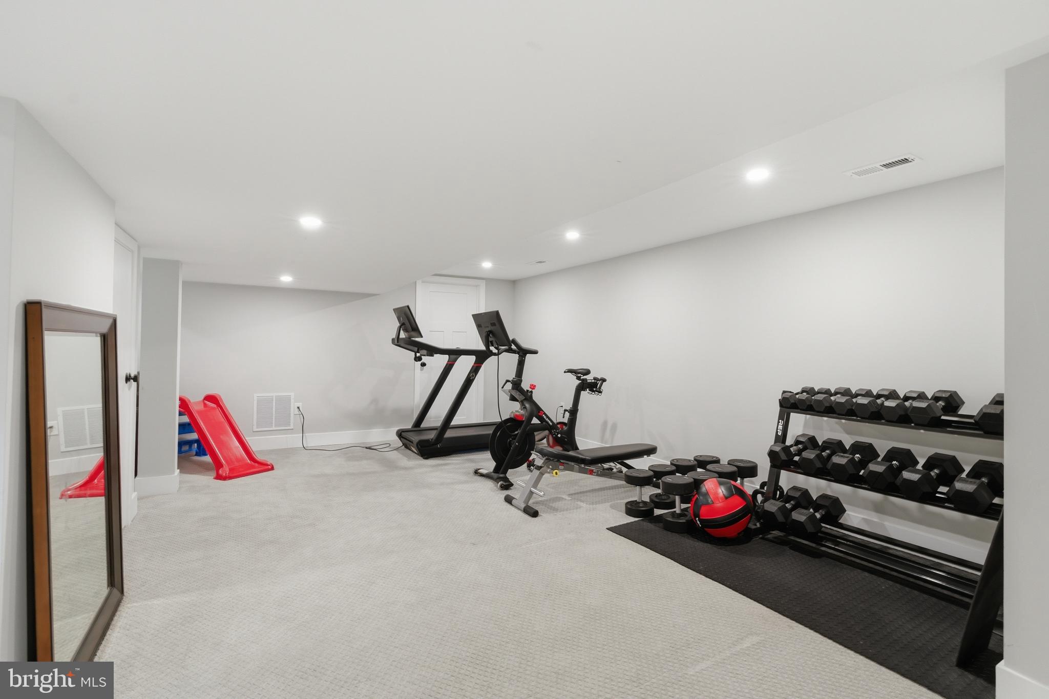 HAVERTOWN - Residential