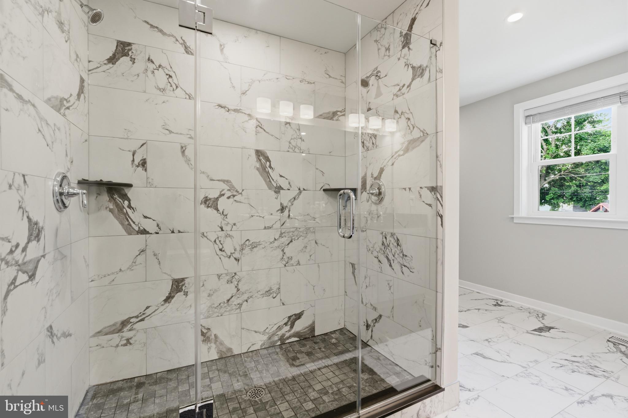 HAVERTOWN - Residential