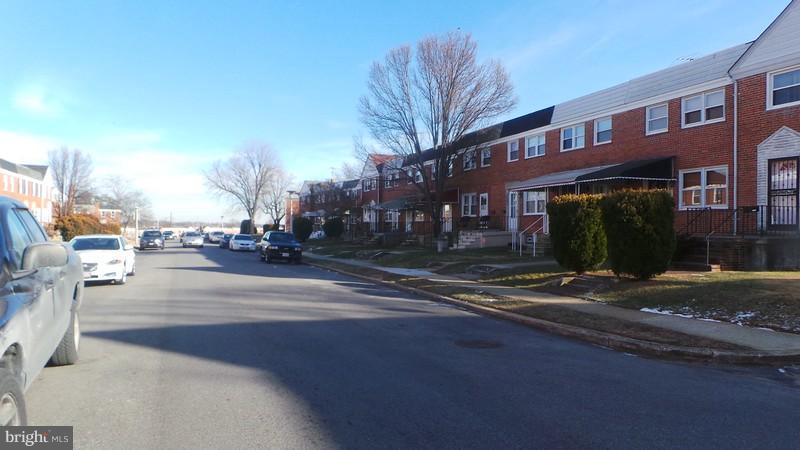 CLAREMONT-FREEDOM - Residential