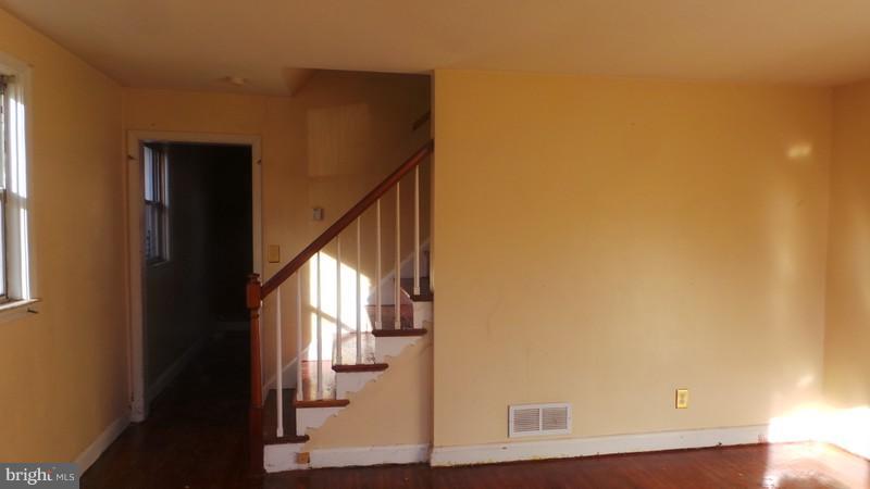 CLAREMONT-FREEDOM - Residential