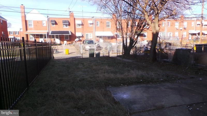 CLAREMONT-FREEDOM - Residential