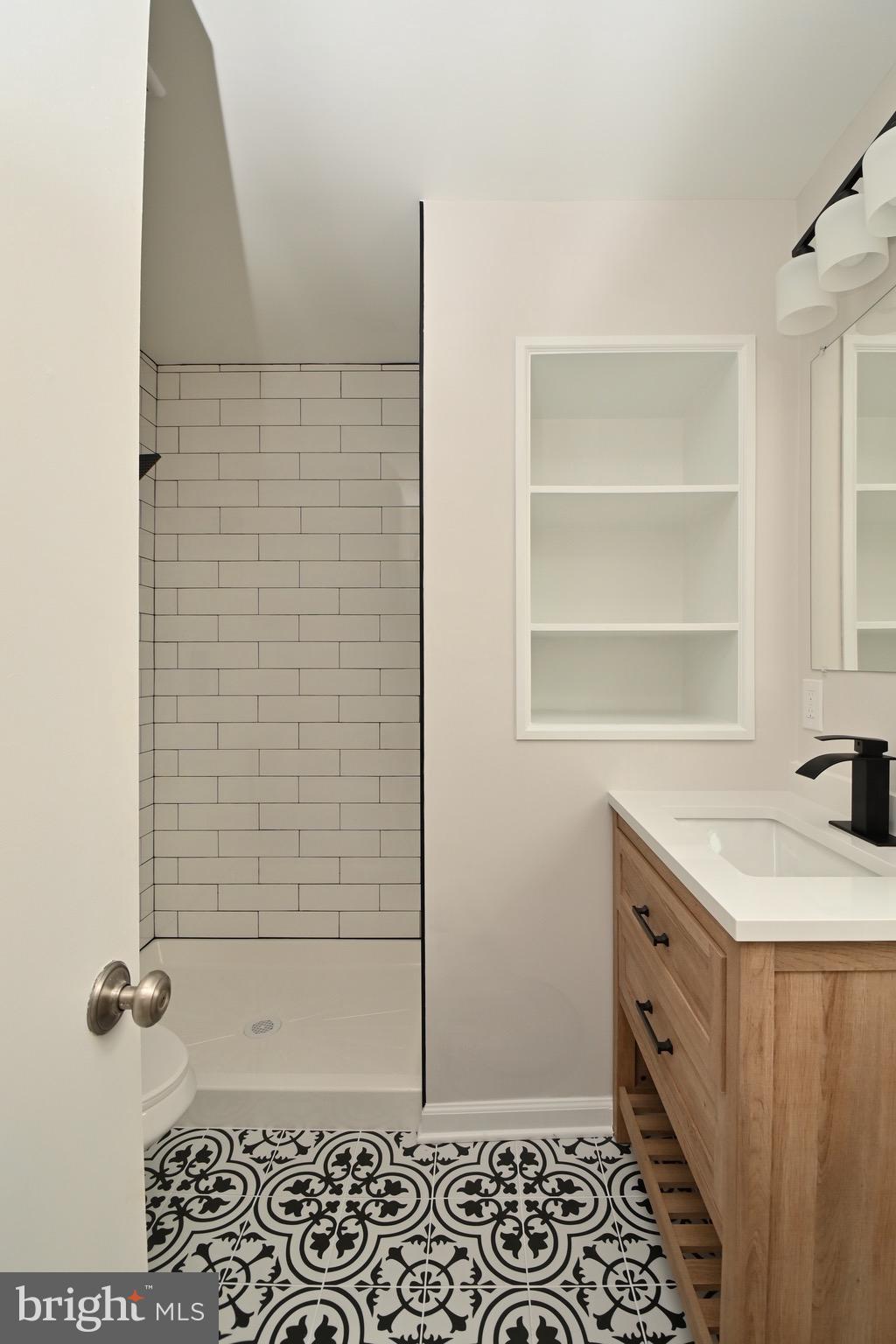 LAKEWOOD HILLS - Residential