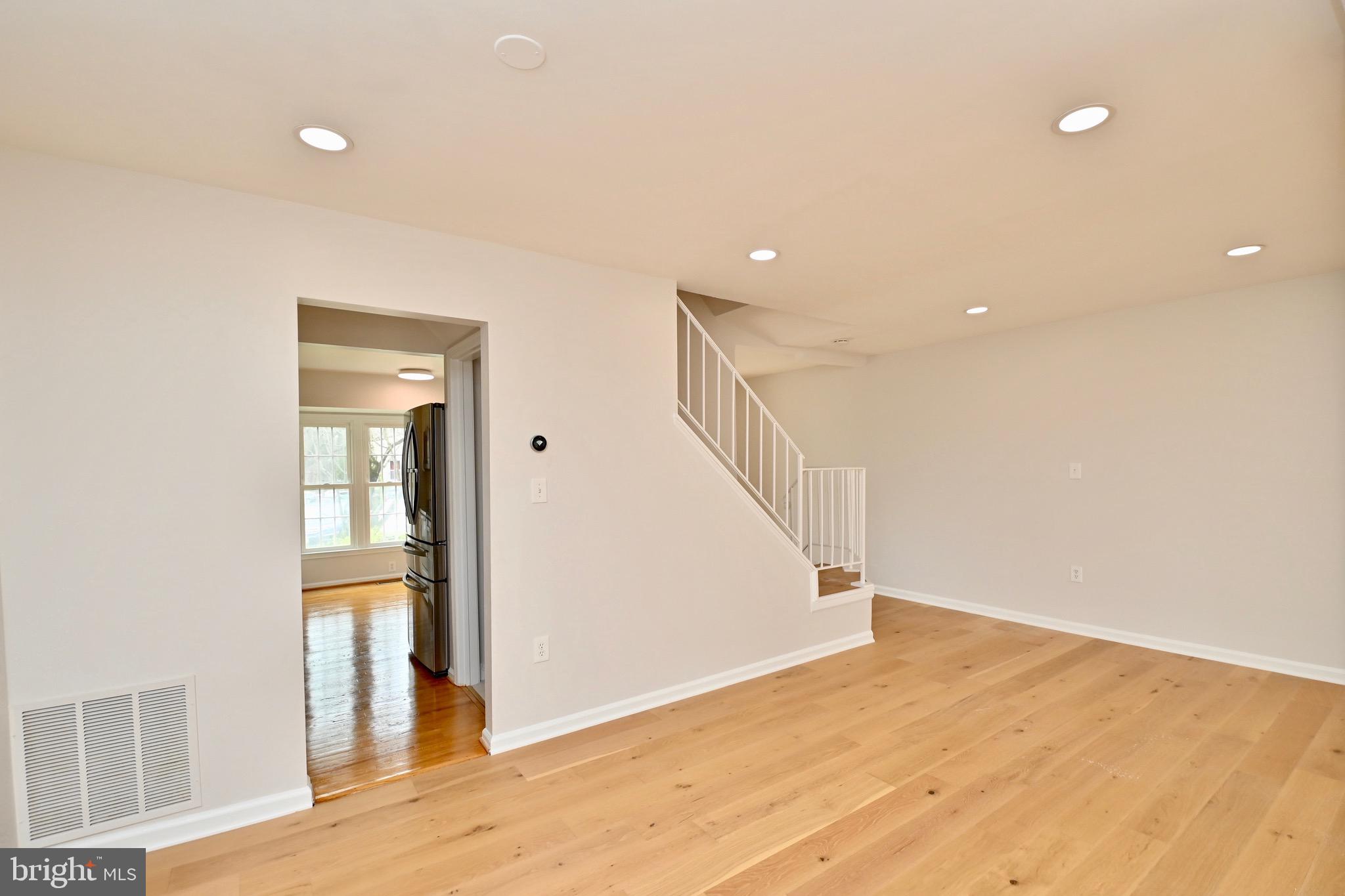 LAKEWOOD HILLS - Residential