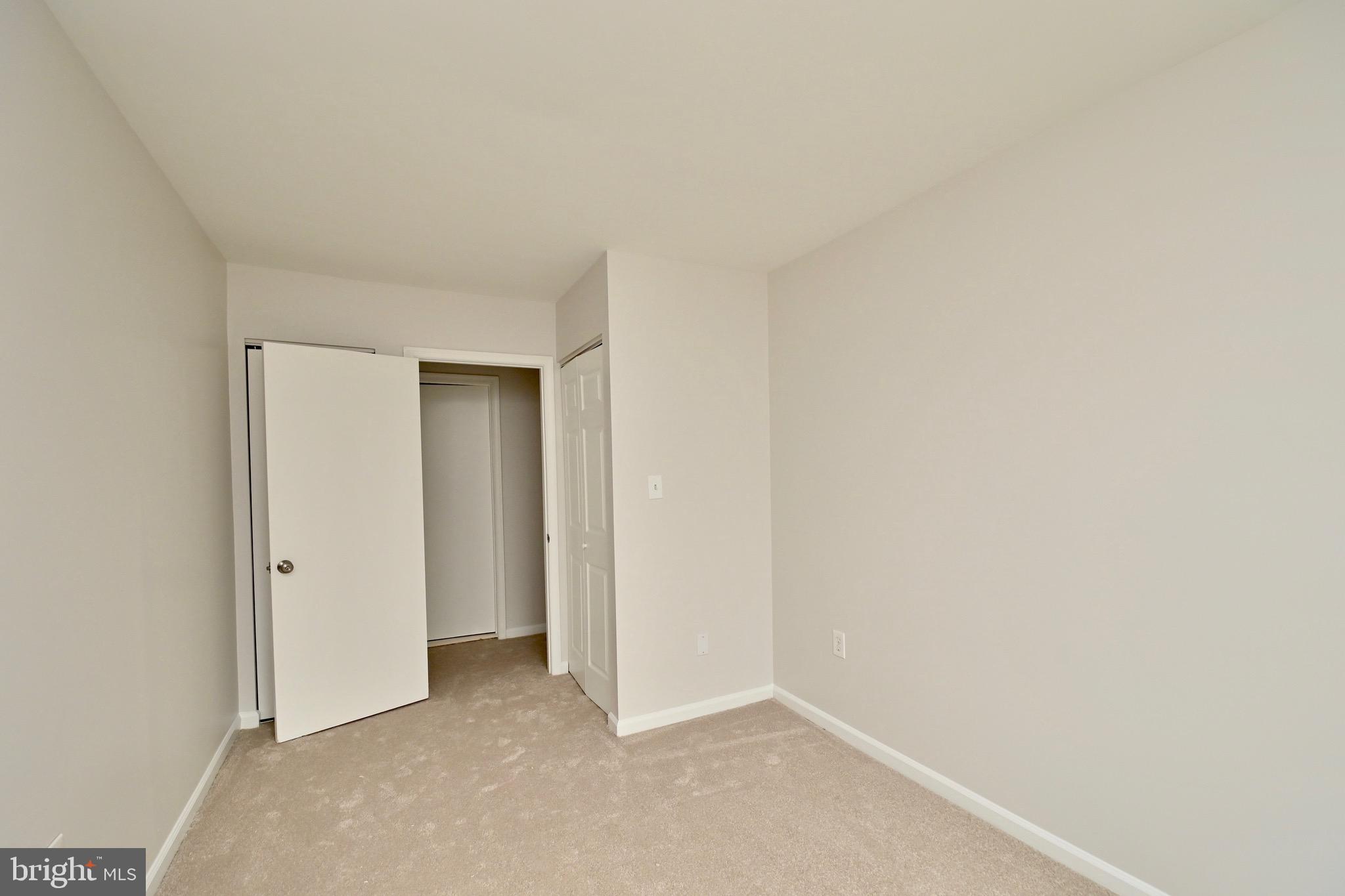 LAKEWOOD HILLS - Residential