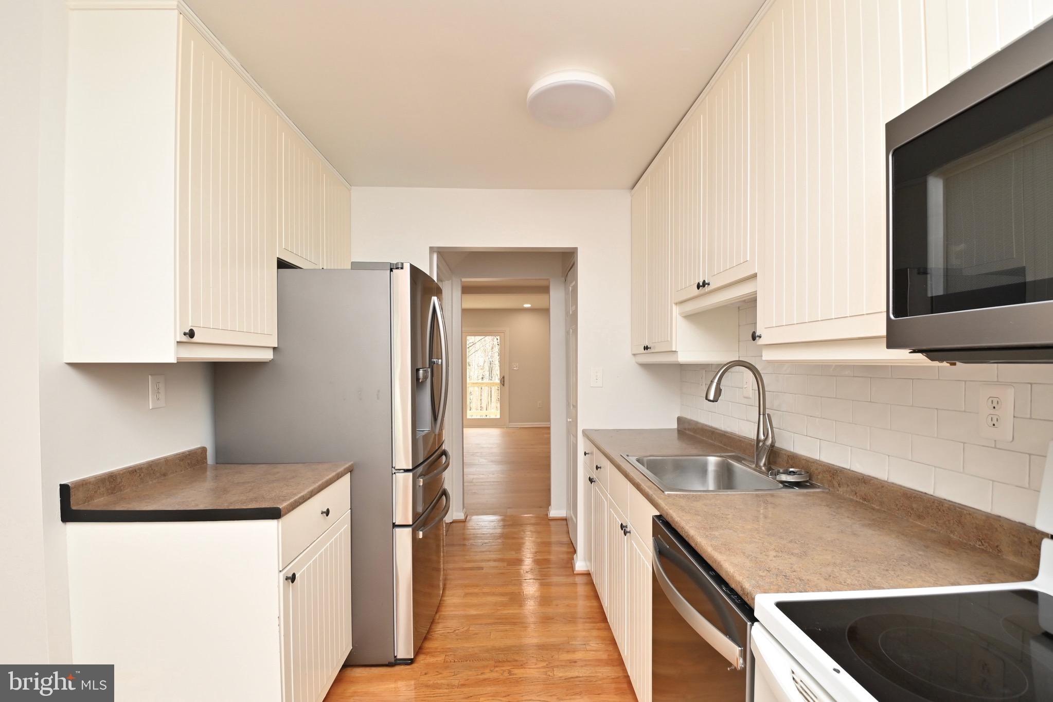 LAKEWOOD HILLS - Residential