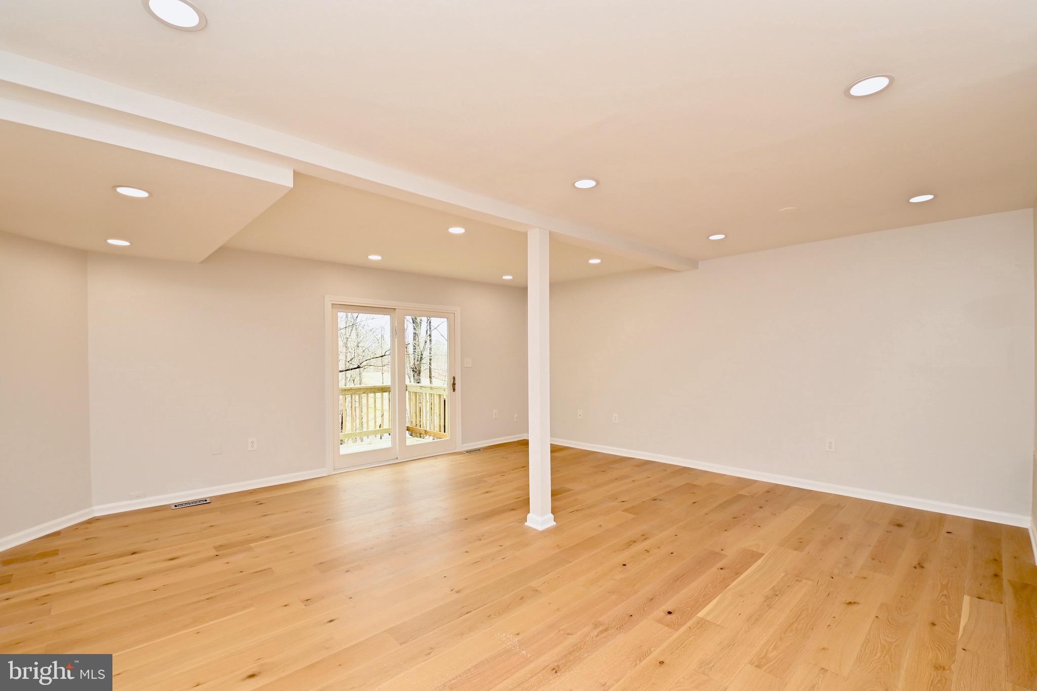 LAKEWOOD HILLS - Residential