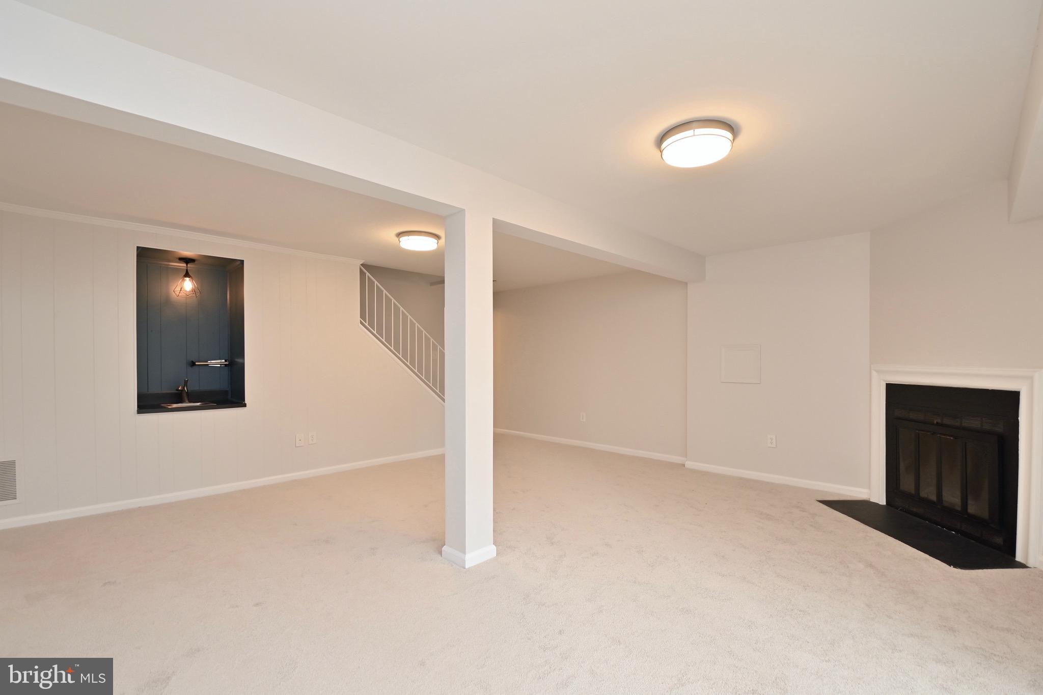 LAKEWOOD HILLS - Residential