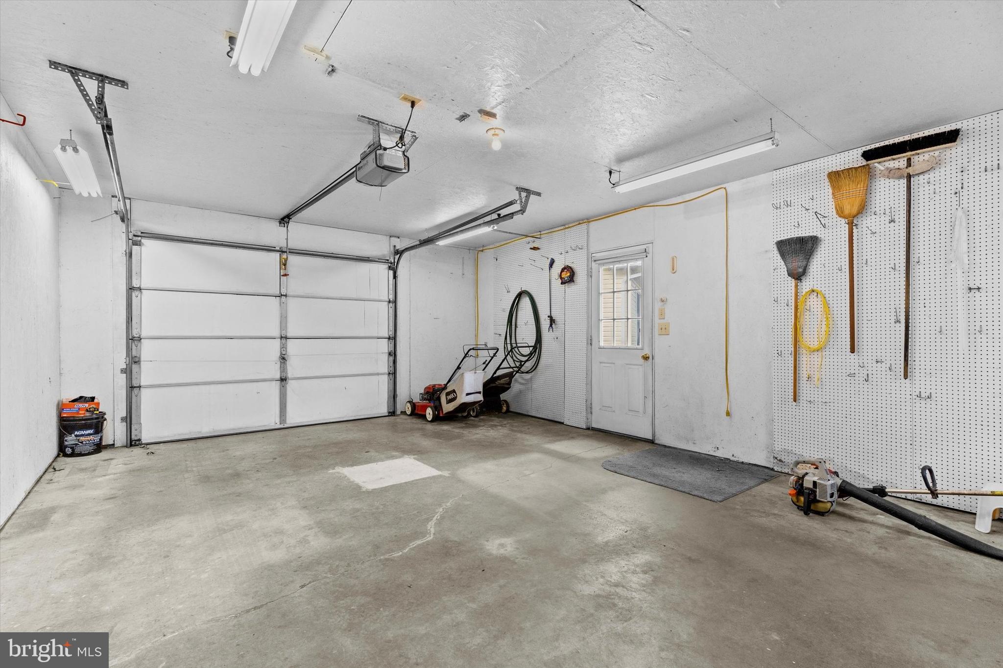 GRETNA SPRINGS COMMUNITY - Residential