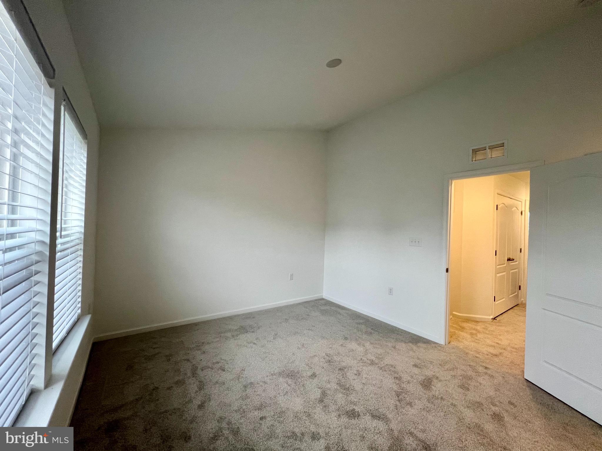 ARCHERS ROCK - Residential Lease