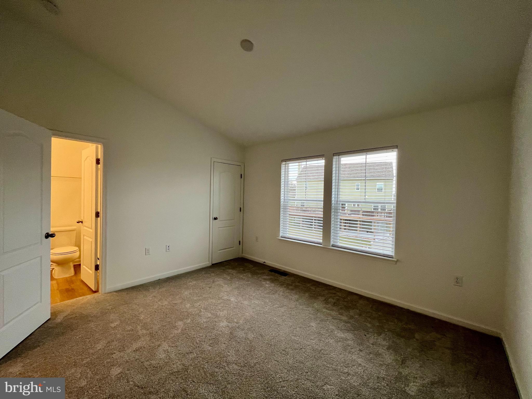 ARCHERS ROCK - Residential Lease