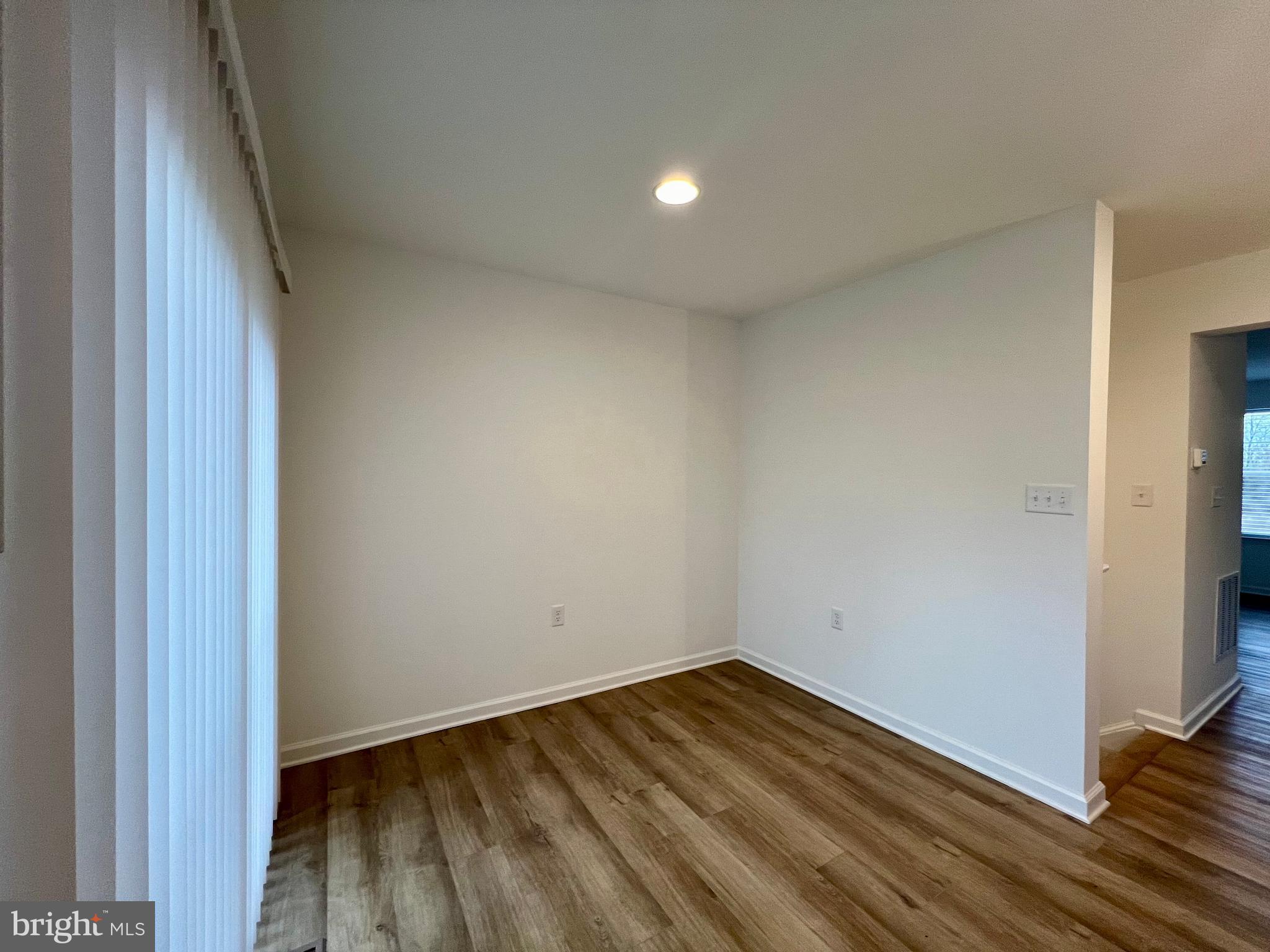 ARCHERS ROCK - Residential Lease