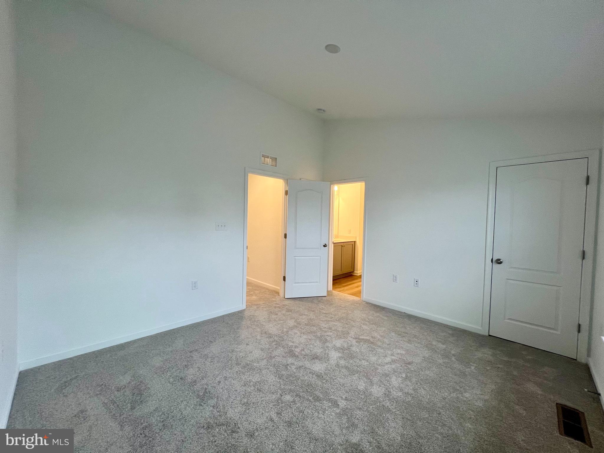 ARCHERS ROCK - Residential Lease