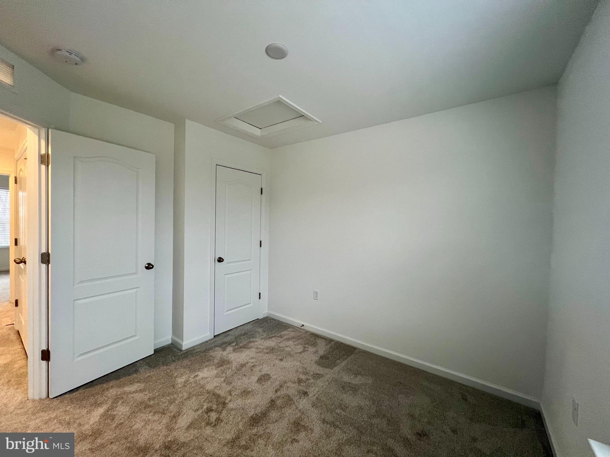 ARCHERS ROCK - Residential Lease