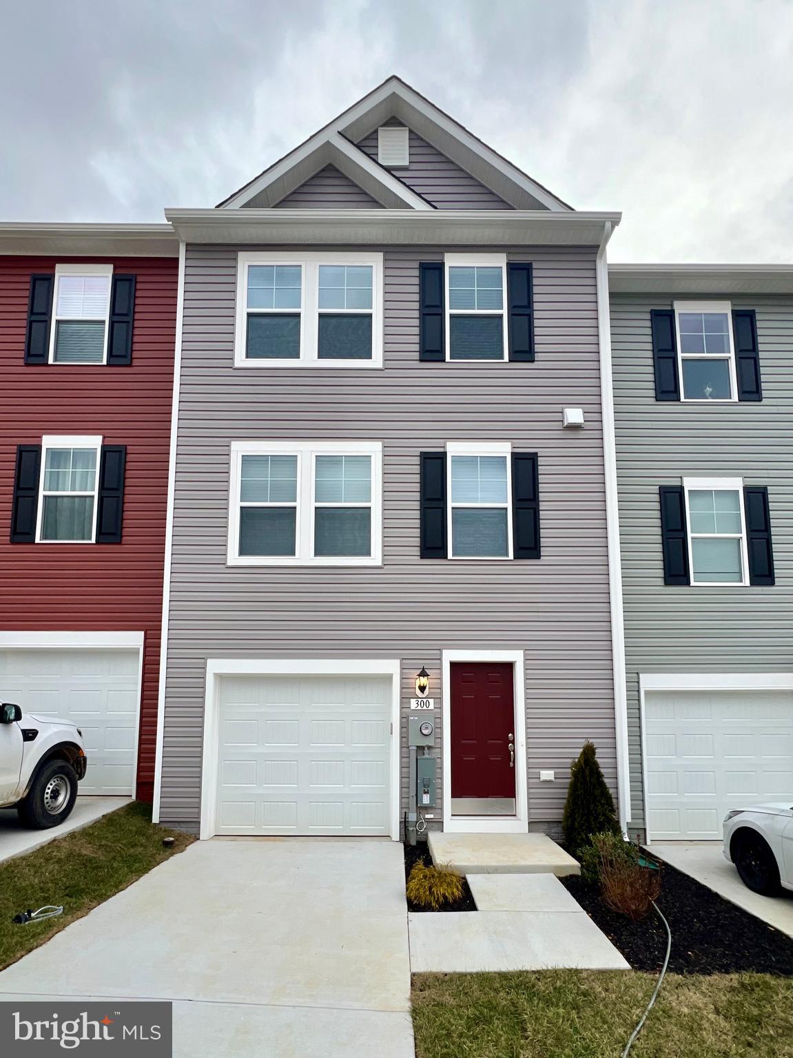 ARCHERS ROCK - Residential Lease