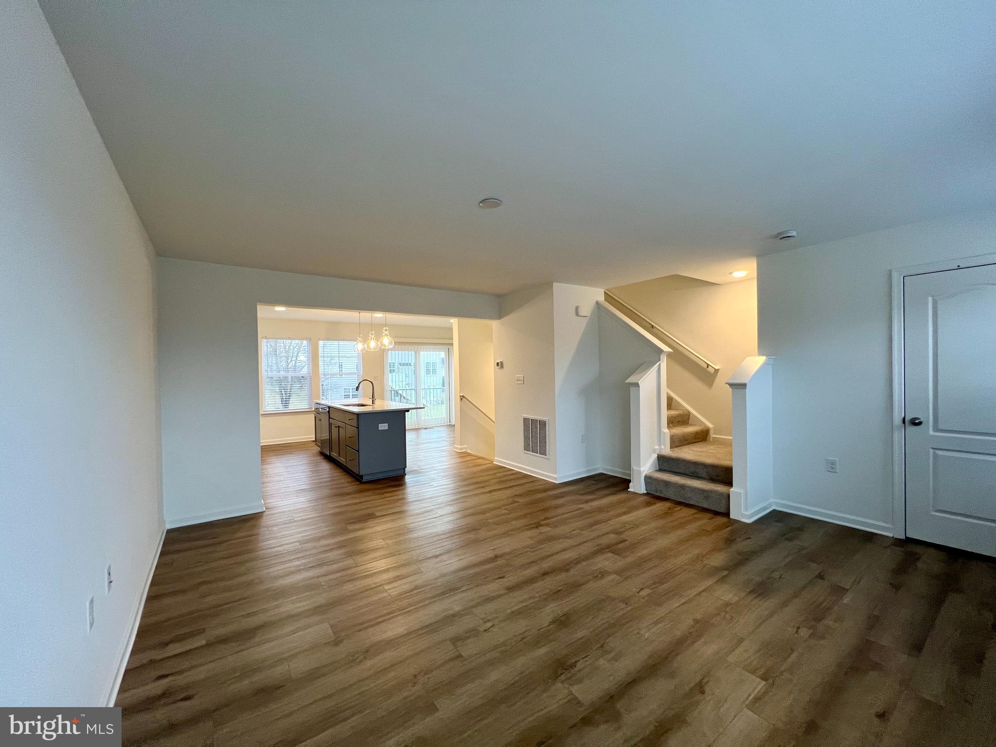 ARCHERS ROCK - Residential Lease