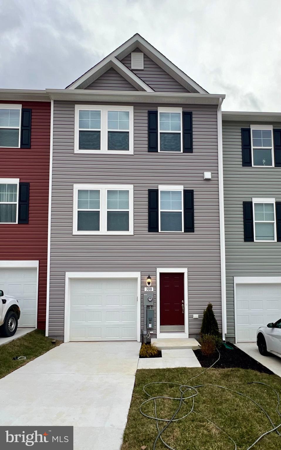 ARCHERS ROCK - Residential Lease