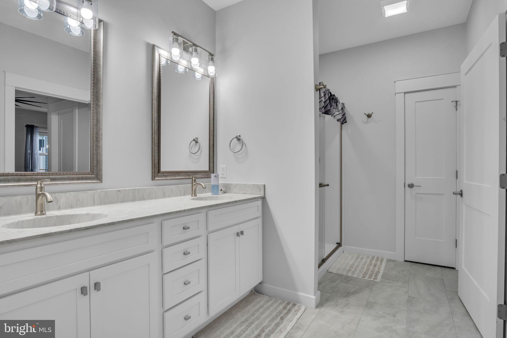 MEADOWSGREEN - Residential