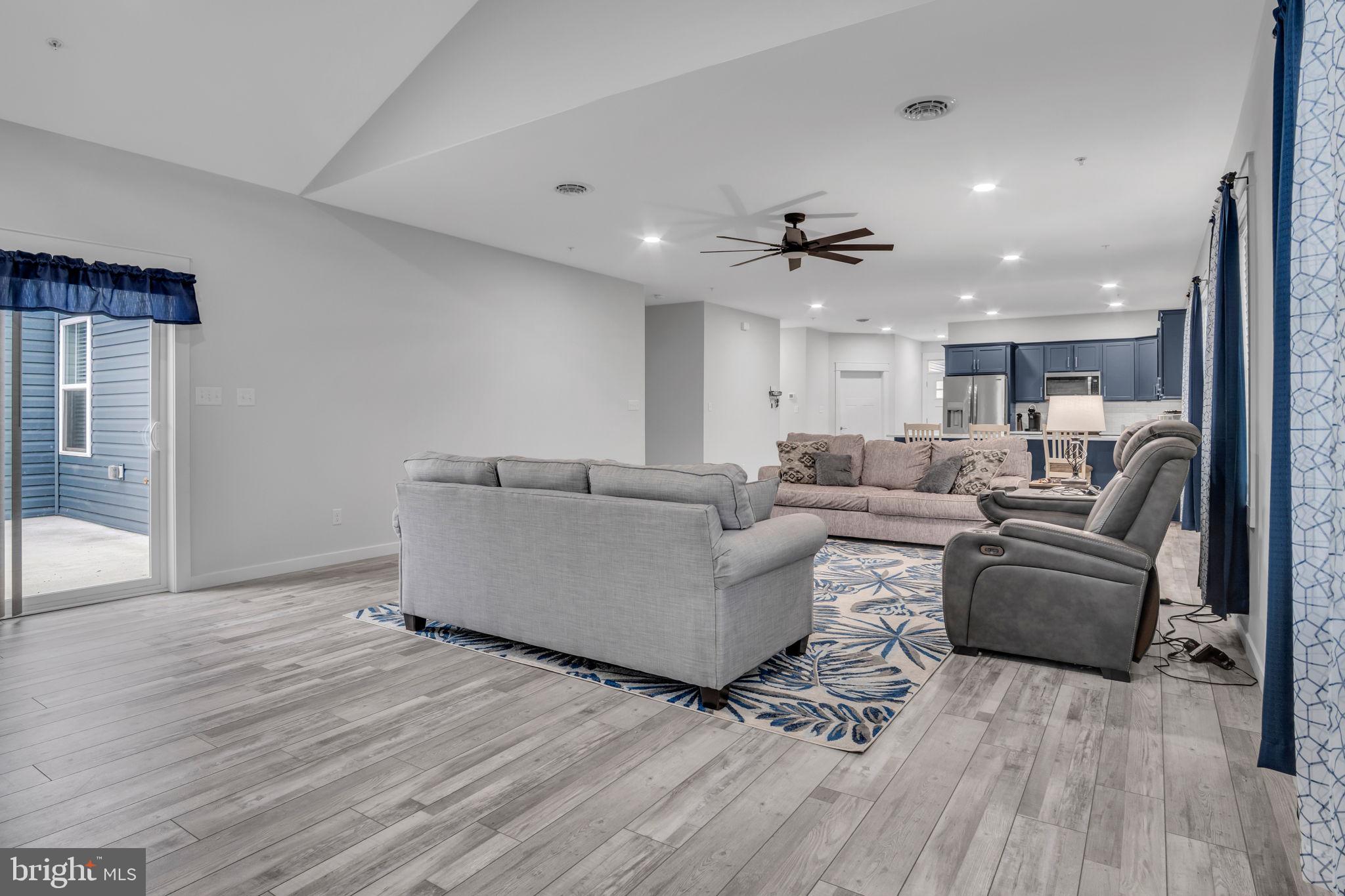 MEADOWSGREEN - Residential