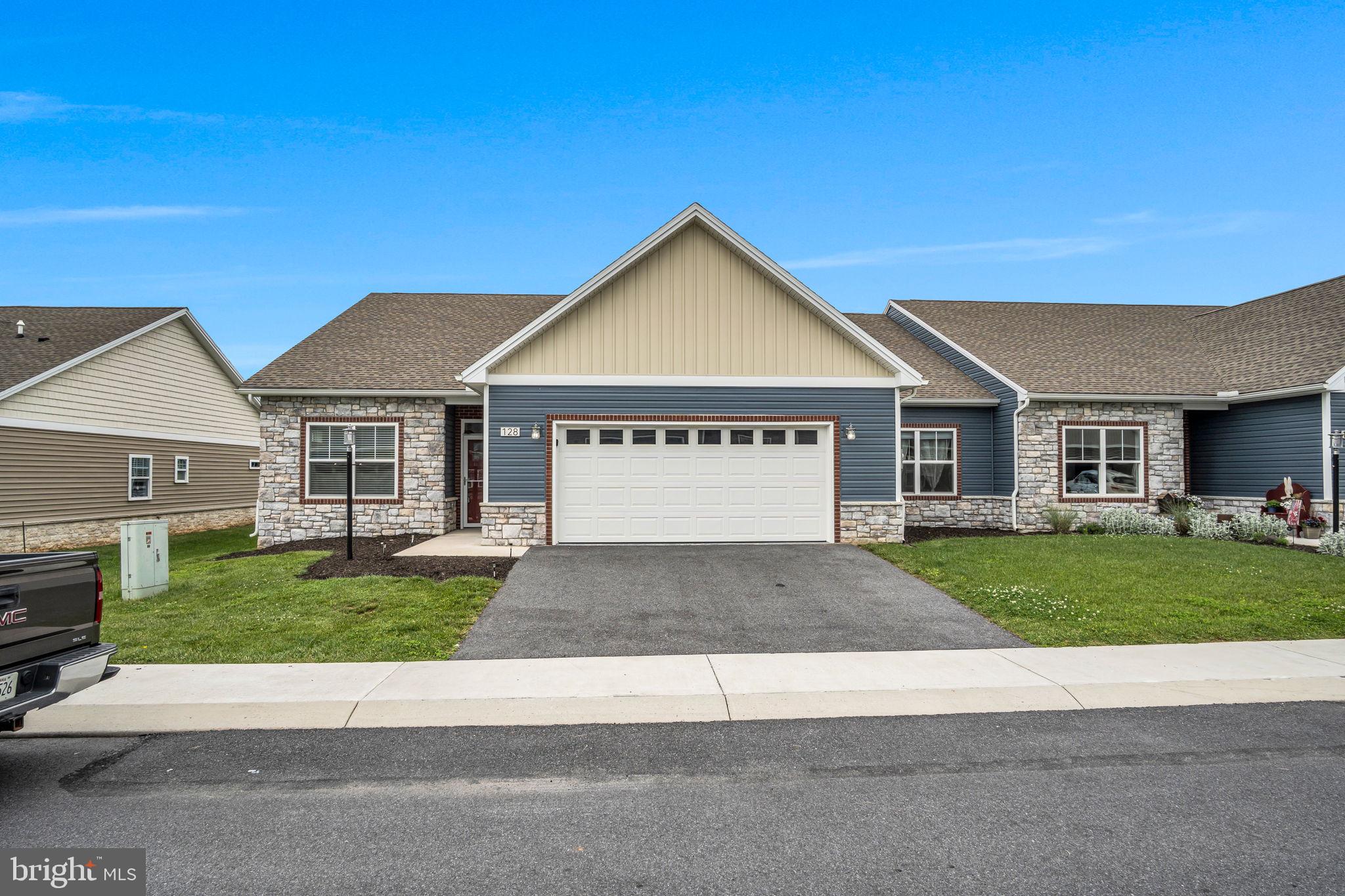 MEADOWSGREEN - Residential