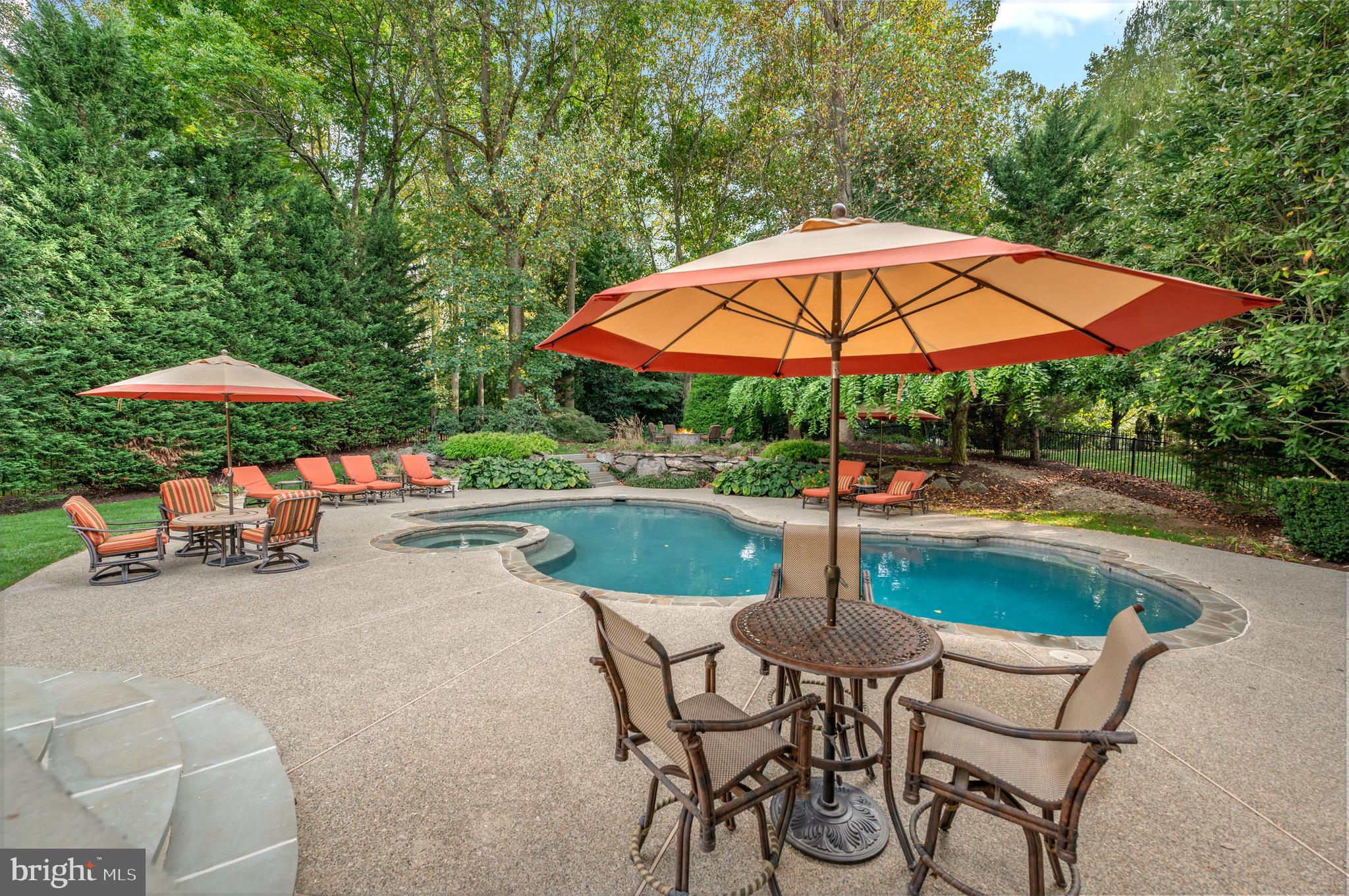 ESTS AT CHADDS FORD - Residential