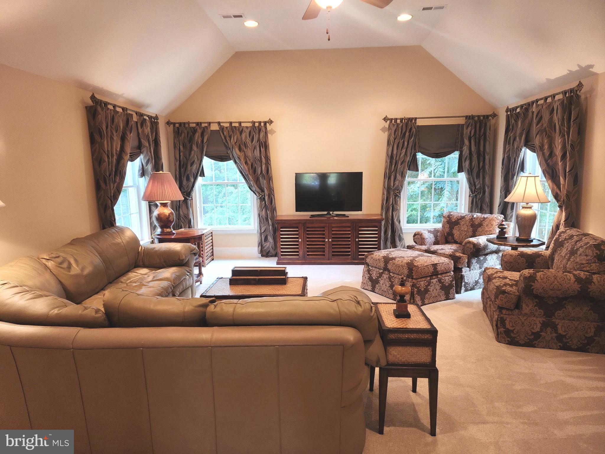 ESTS AT CHADDS FORD - Residential