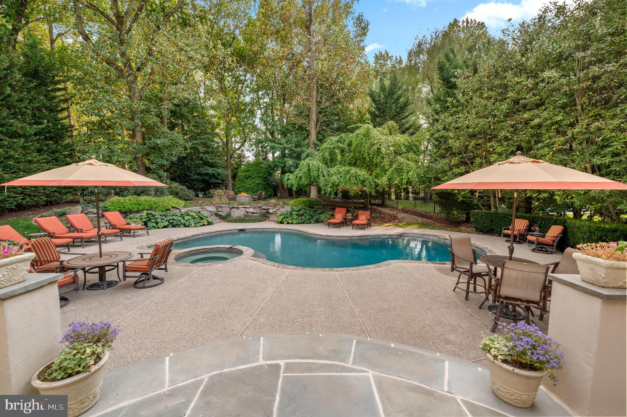 ESTS AT CHADDS FORD - Residential