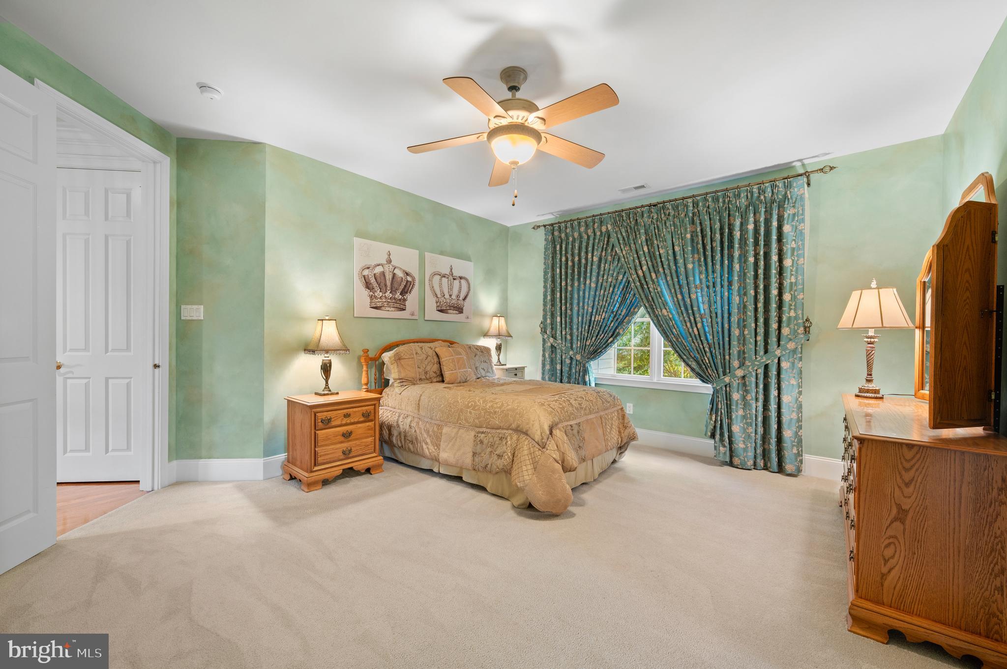 ESTS AT CHADDS FORD - Residential