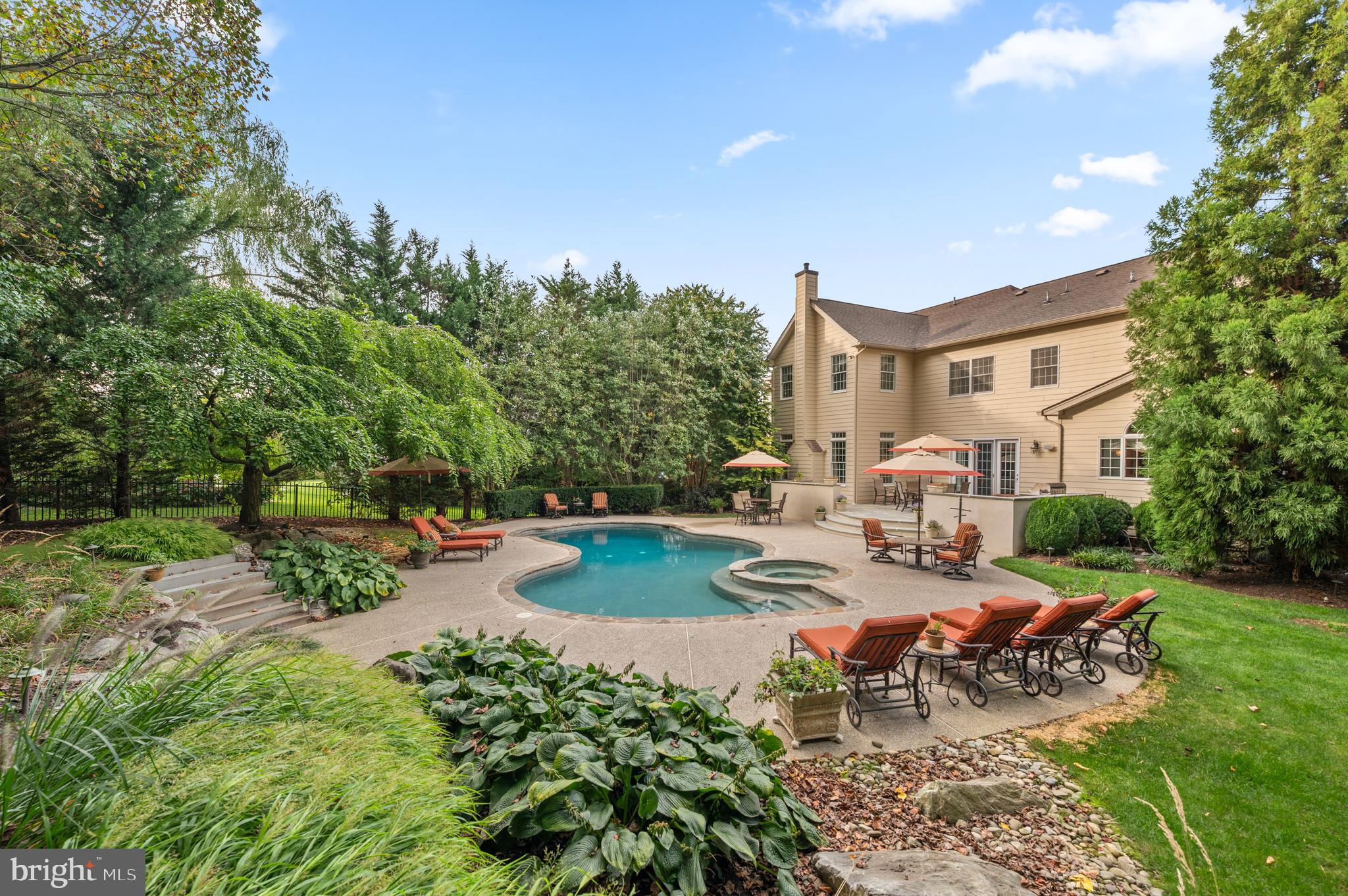 ESTS AT CHADDS FORD - Residential