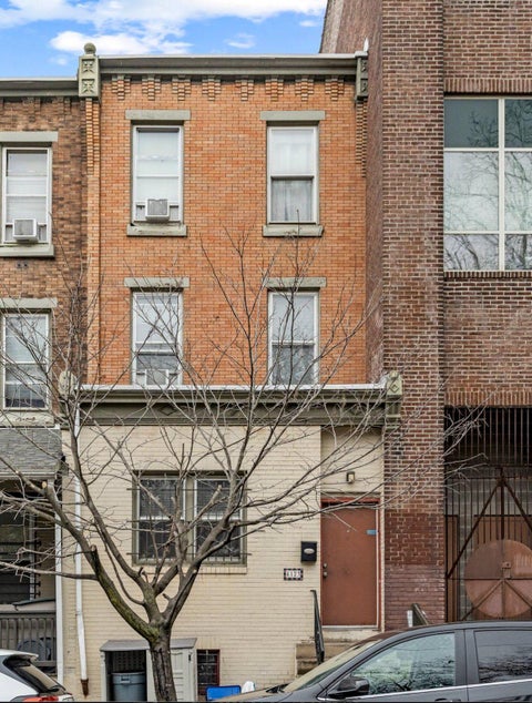 Townhouse For Sale - 4123 Woodland Avenue<br/> PHILADELPHIA, PA 19104