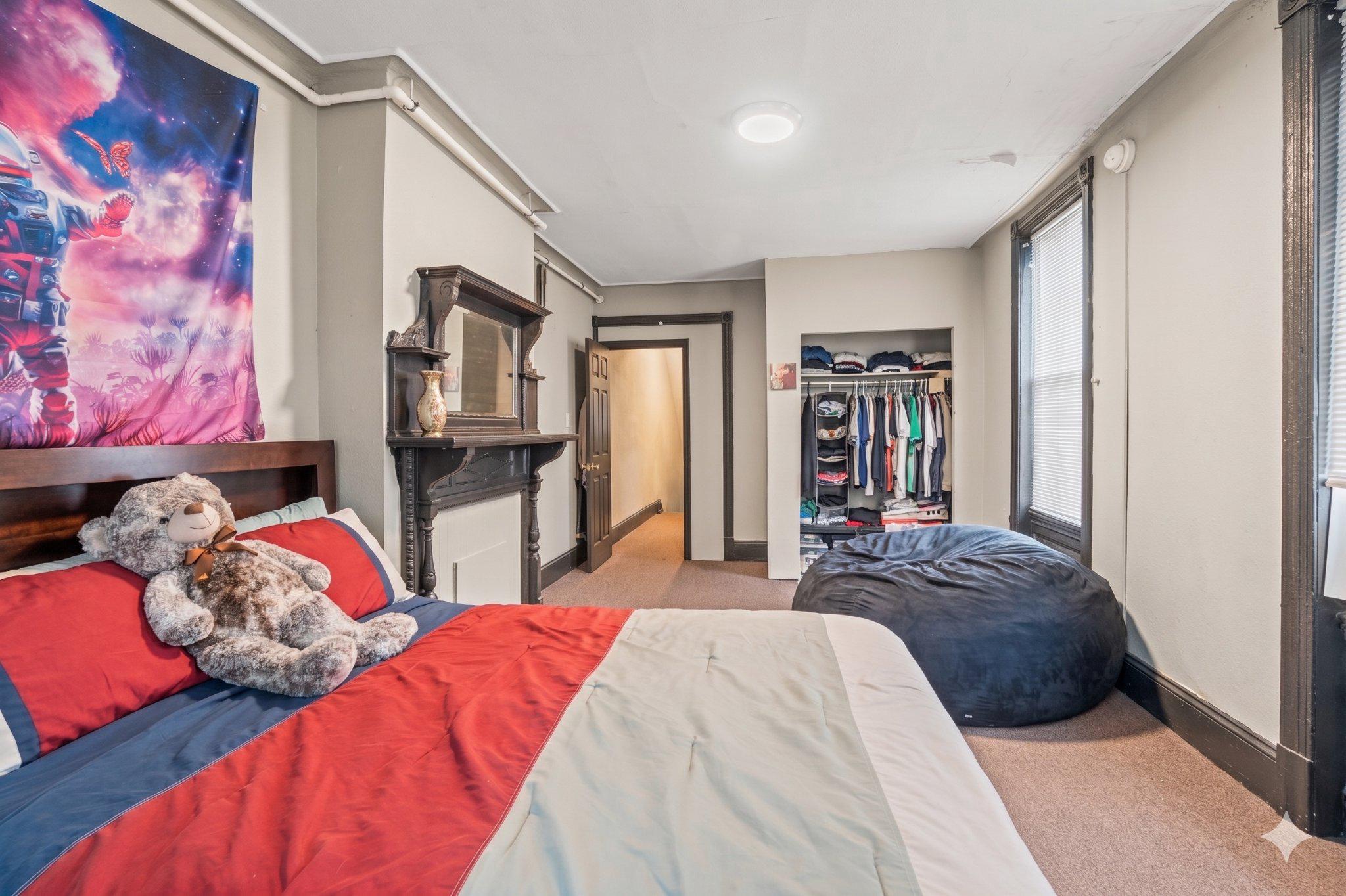 4123 WOODLAND AVENUE