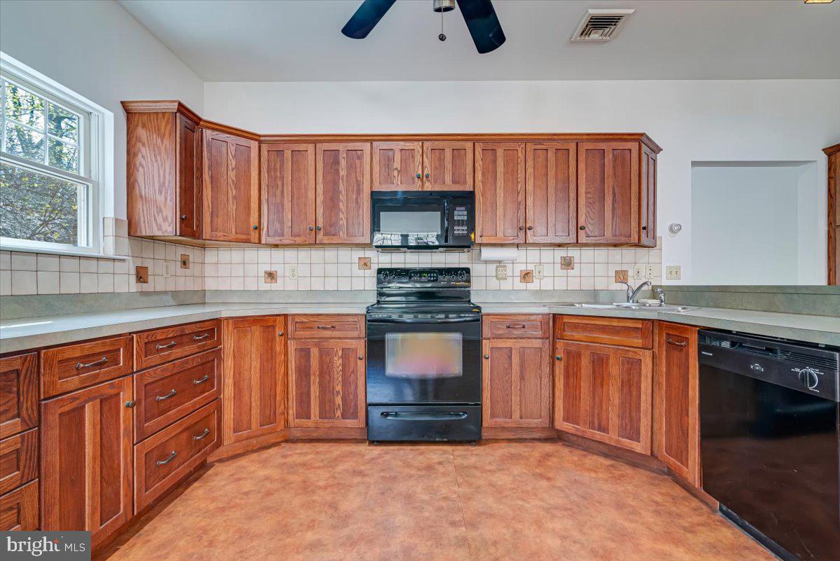 WYNDHAM HILL - Residential