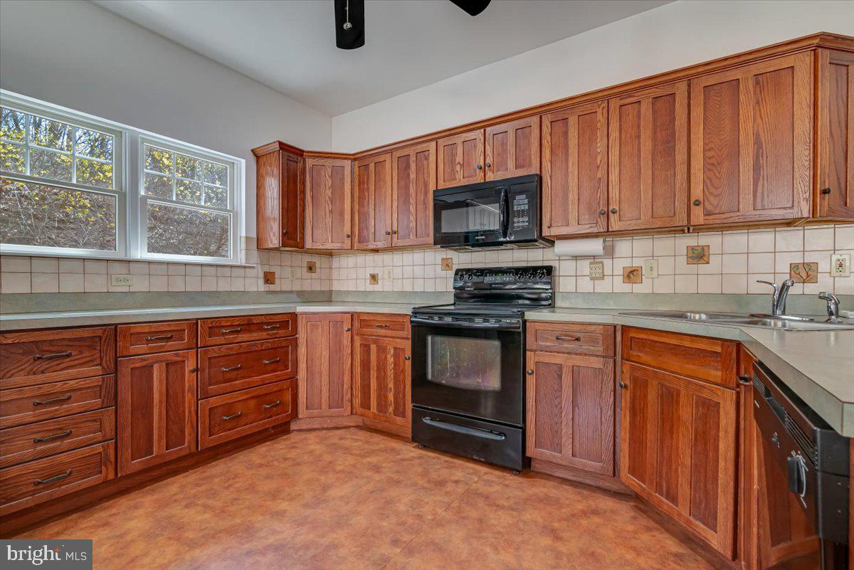 WYNDHAM HILL - Residential