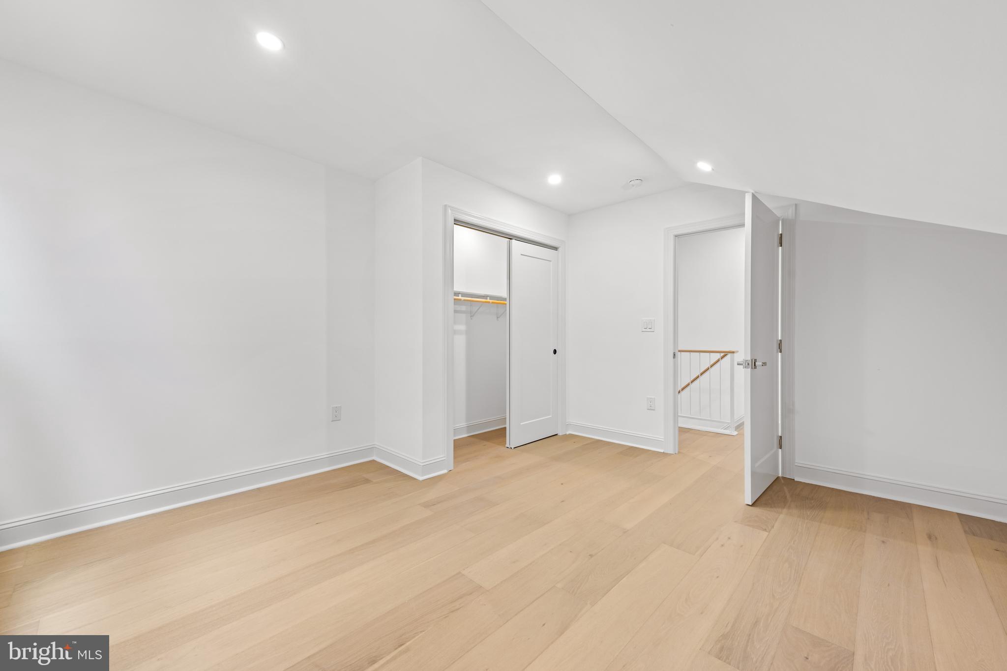 GERMANTOWN - Residential