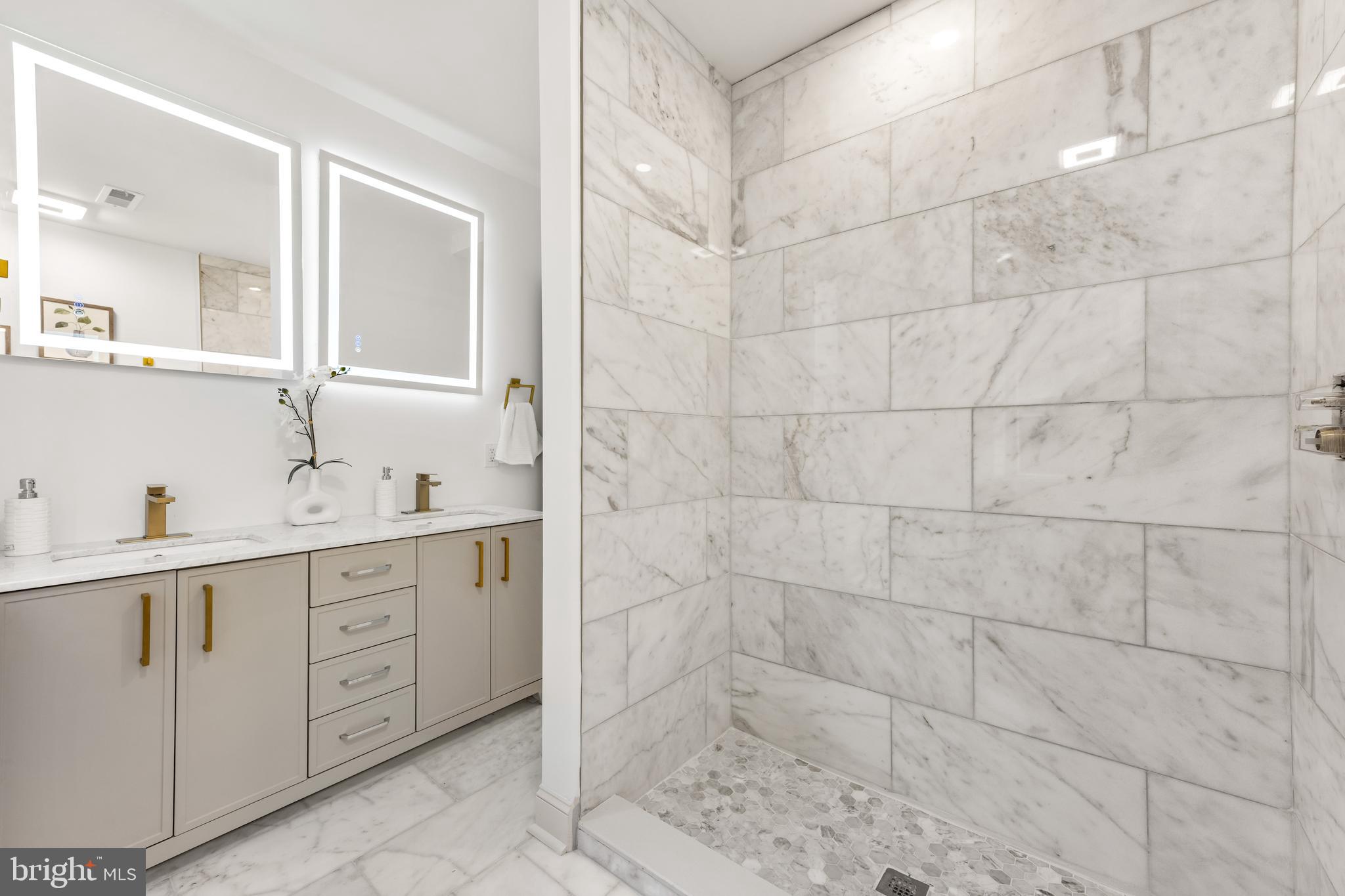 GERMANTOWN - Residential