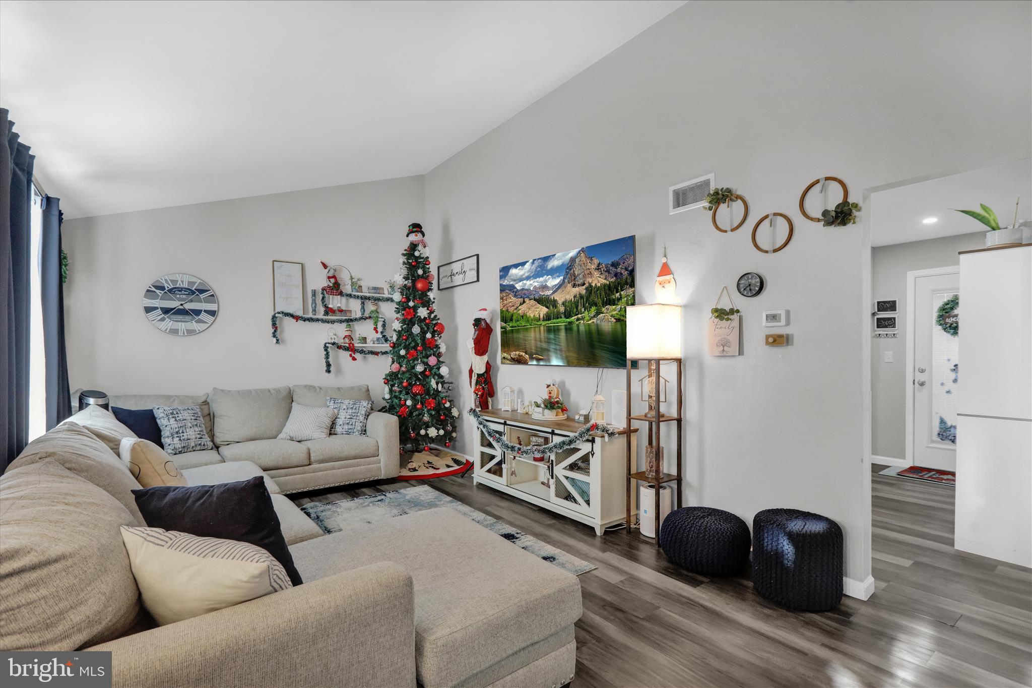 WHITFORD HILL - Residential