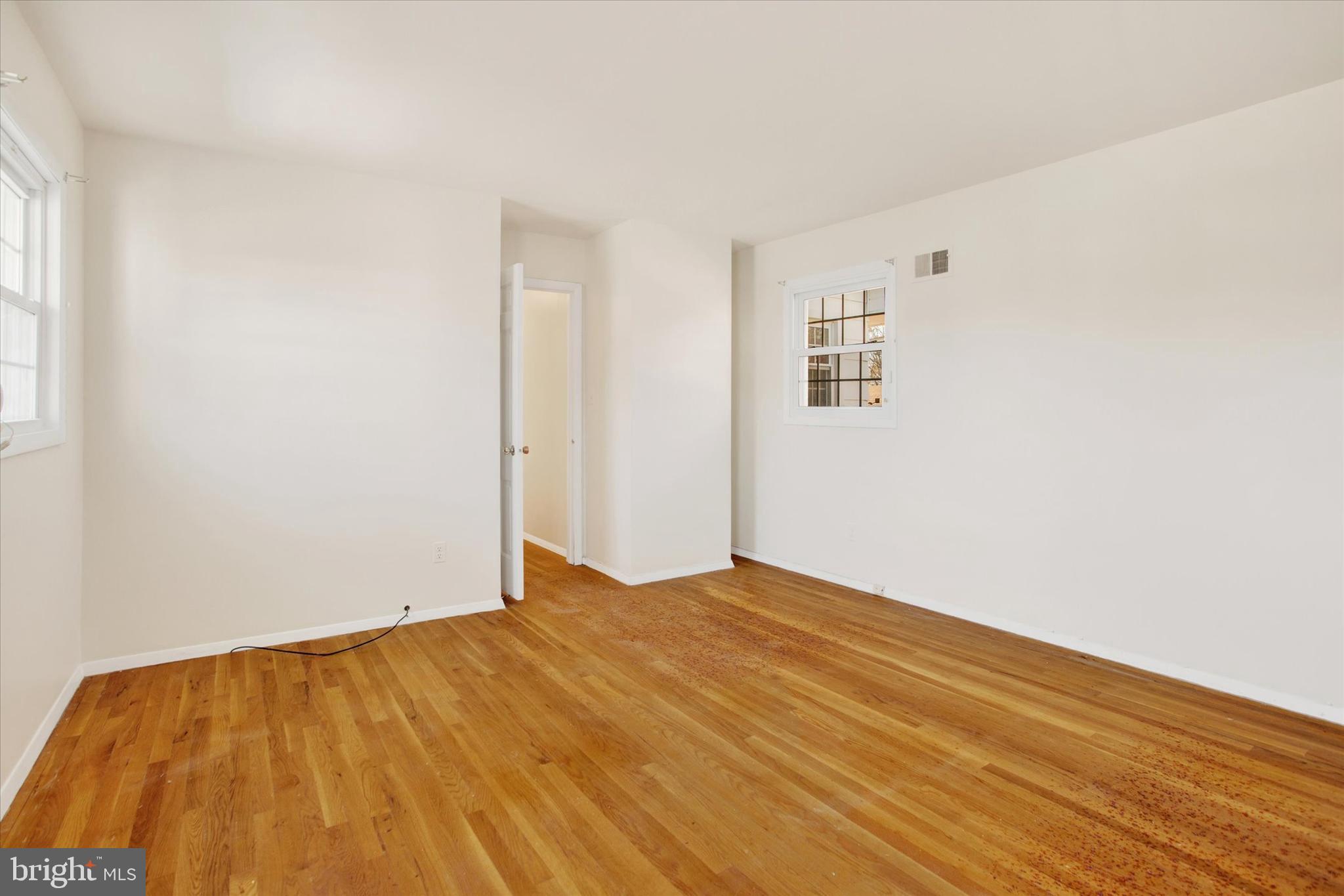 OXON HILL - Residential