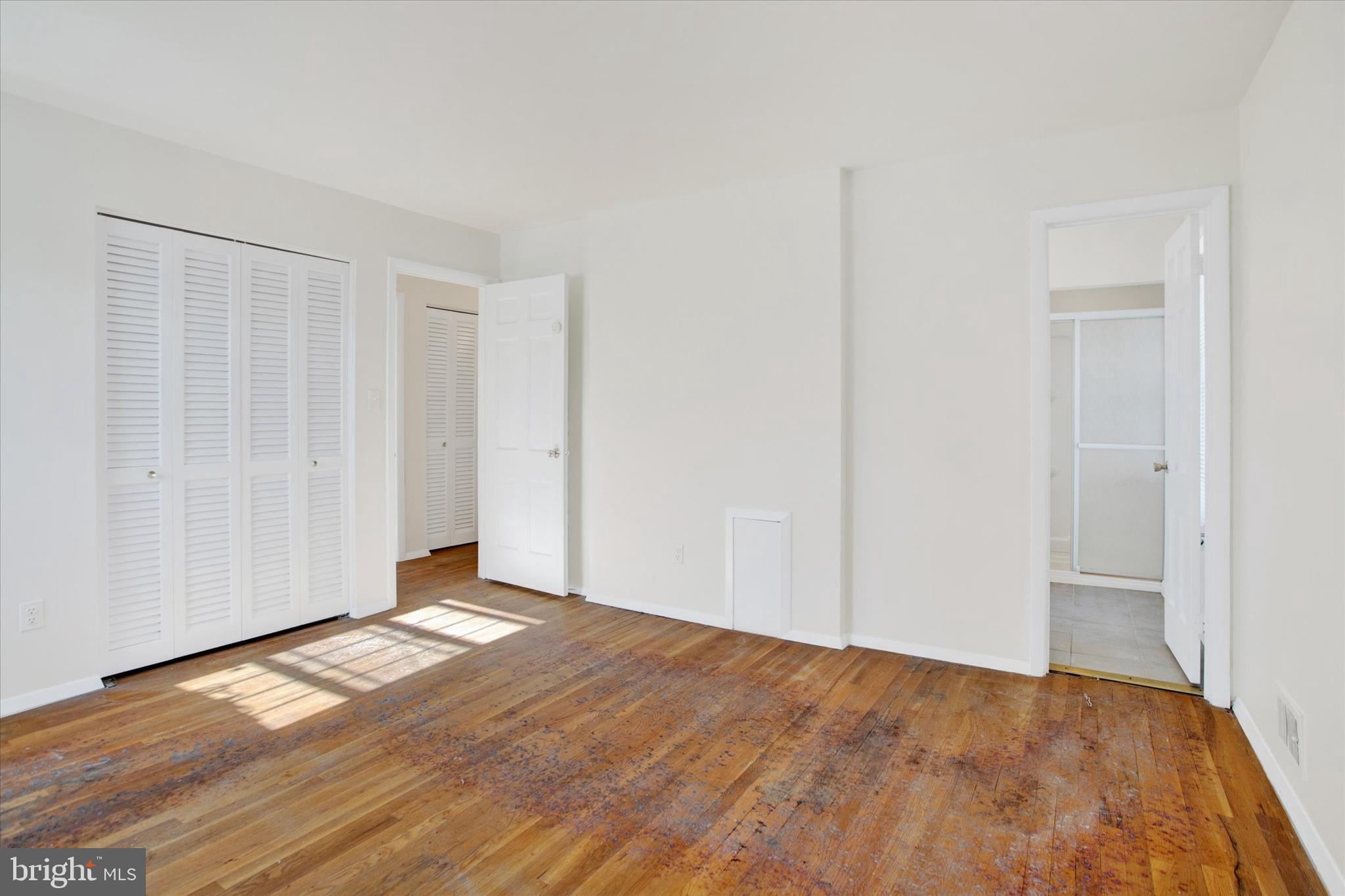 OXON HILL - Residential