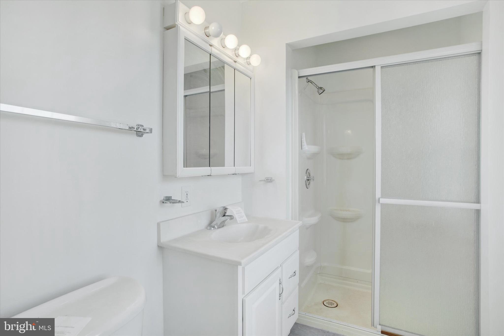 OXON HILL - Residential