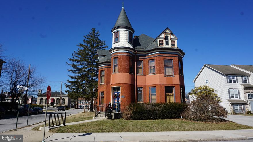 Small one bedroom efficiency in a beautiful historic building. Nicely updated. Small but feature packed including a combination washer and dryer unit, small kitchenette,  with all appliances.  Modern updated bathroom with walk-in shower.  Central Air and heat. Large sunny windows.  Great parking. Lots of privacy too. Located close to the square and Broadway. Pets case by case. All utilities included.