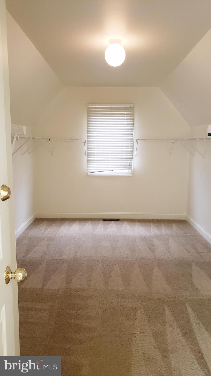 MALVERN HUNT - Residential Lease