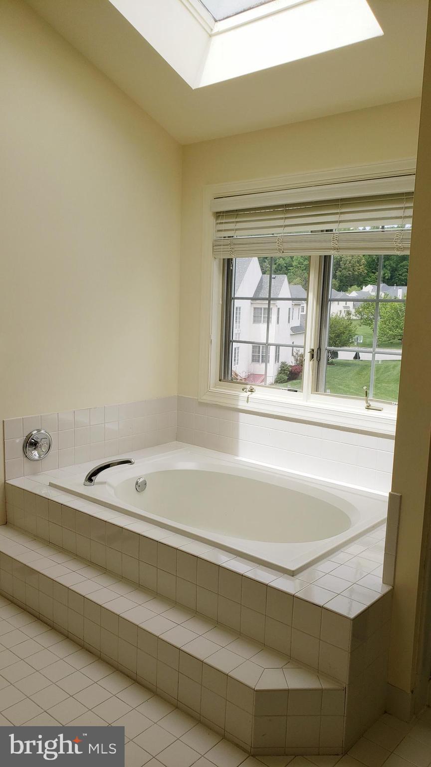 MALVERN HUNT - Residential Lease