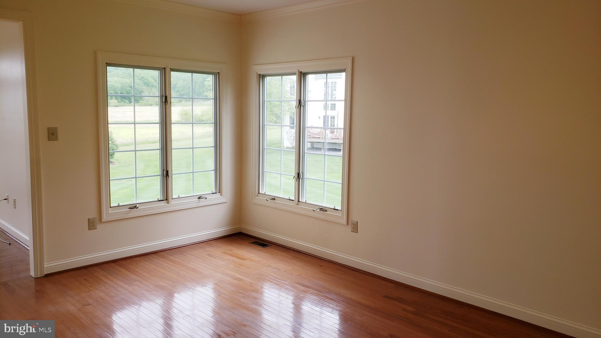 MALVERN HUNT - Residential Lease