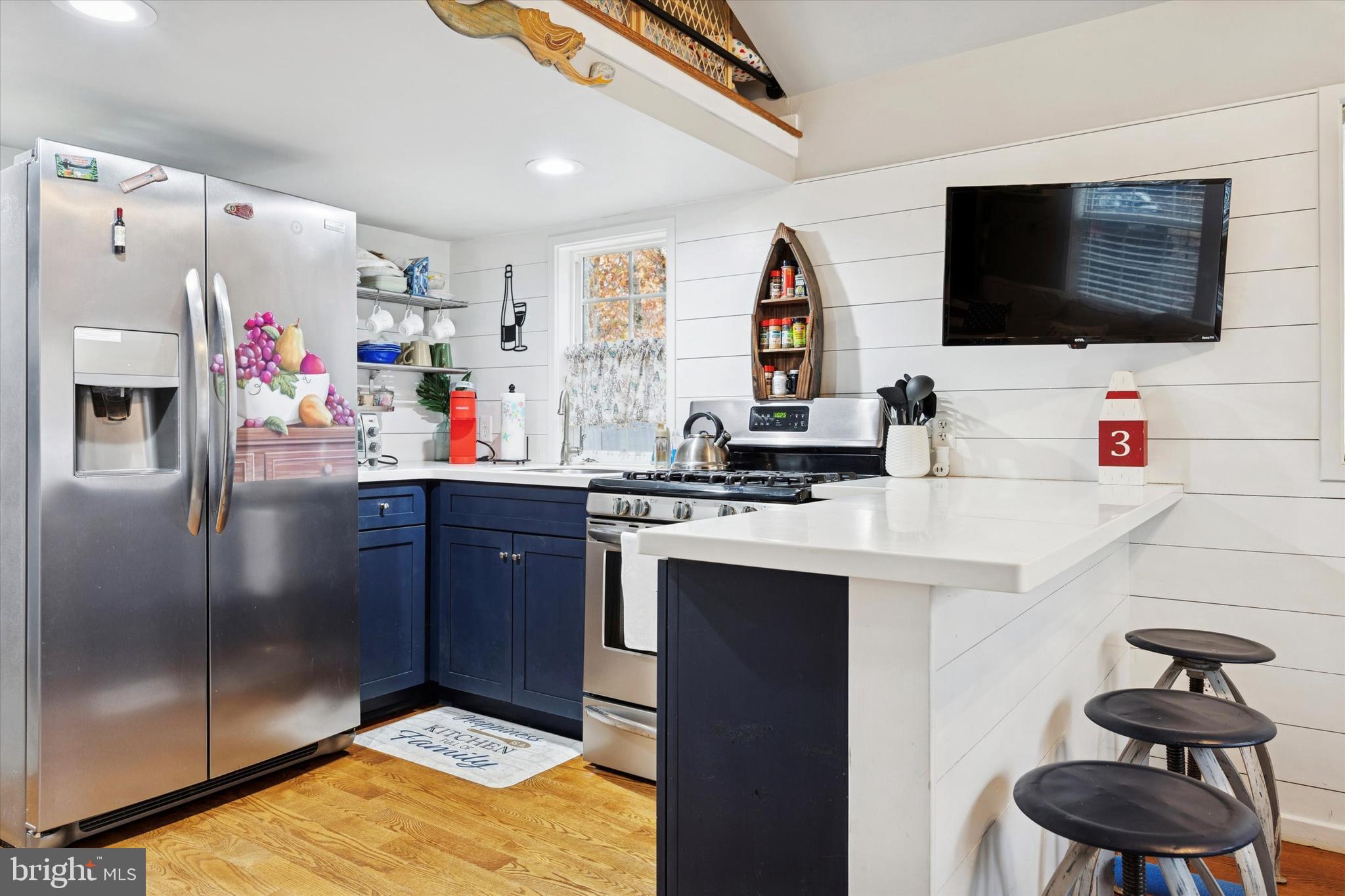 515 CORSON TAVERN ROAD E 42